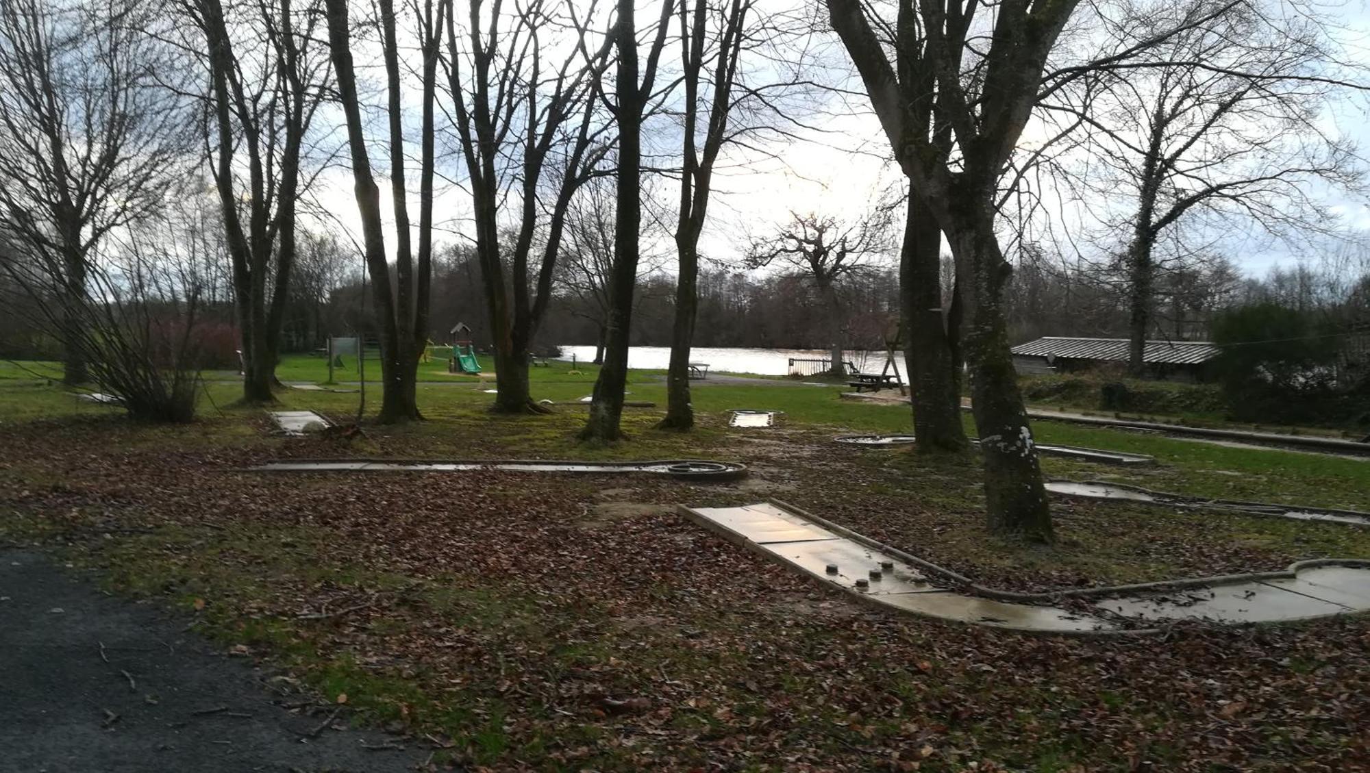 Gite De L'Etang Des Sarcelles Saint-Martin-d'Aubigny Exteriör bild